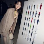 Park Eun-bin Instagram - #토리버치 최초 한국 공식 앰버서더로 선정되어 2023 F/W 뉴욕패션위크에 참석했습니다. 이번 시즌 토리버치쇼는 아주 멋졌어요🌟×♾️! 디자이너 토리를 직접 마주한 첫 순간이 참 특별하고 좋았습니다🥰 앞으로 토리버치와의 인연이 기대되네요🧡 많은 관심 부탁드려요👍 Thanks to #ToryBurch , I had a great time✨️ Tory Burch🧡 It was nice seeing you🤗 Thank you for your warm welcome🧡 #ToryBurchFW23 ✨️