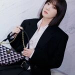 Park Eun-bin Instagram - 💜🖤💜🖤 #광고 #PradaSymbole #PradaTriangle @prada💜🖤💜🖤