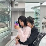 Park Gyu-young Instagram - 언니야껌딱지👭🏻 @sooyoungchoi