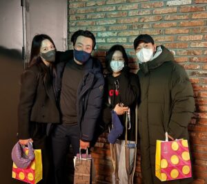 Park Hae-soo Instagram - .
#그때도오늘도 멋있었던 희준이형!
좋은 친구들과 멋진 작품👍
