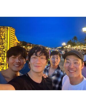 Park Hae-soo Instagram - 충만함 BH nice!

@byunghun0712 @bhent_boss @bhent_official