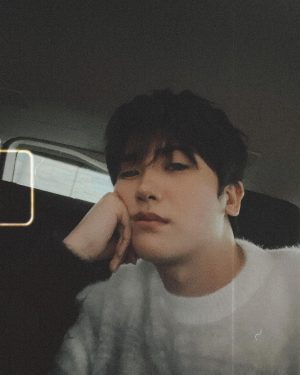 Park Hyung-sik Instagram - 