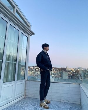 Park Hyung-sik Instagram - 🌆