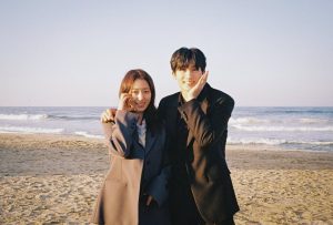Park Hyung-sik Instagram - 우리 행복해질 수 있겠지?🥺