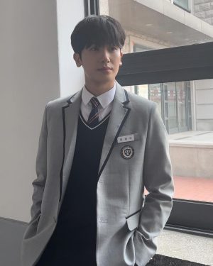 Park Hyung-sik Instagram - 오늘도 본방사수!