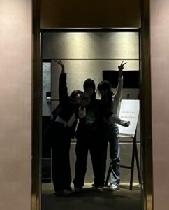 Park Ji-hyo Instagram - 엄니아부지의 세 금쪽이들