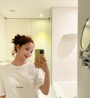 Park Min-young Instagram - 콩알들 보구시푸네? miss you so bad, my beans!