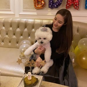 Park Min-young Instagram - 사랑하는 나의레옹이💛 happy 5th birthday 축하와 선물 편지 모두 잘받았어요 우리 레옹이까지 챙겨주셔서 넘나 감사해요. 그리고 더 사랑스러운 내 콩알들, 엄청나게 보고싶은밤입니다