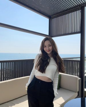 Park Min-young Instagram - 🐳 🎵