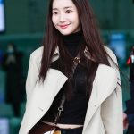 Park Min-young Instagram - #광고모델 얼른 다녀올게요 #milanofashionweek🇮🇹 for @tods 🤎