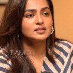 Parvathy Instagram - Voicing needs, അതു തന്നെയാണ് പലർക്കും problem . . Parvathy Thiruvothu on I AM with Dhanya Varma Watch the full conversation on our channel . . Parvathy is a National award winning actor.In this video she talks about how voicing your needs alone can cause problems . . #parvthythiruvothu #parvathythiruvothureels #iamwithdhanyavarma #dhanyavarma #parvathythiruvothuinterview #videopodcast #malayalam #malayalamtalkshow