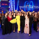 Patrícia Abravanel Instagram - Estamos No Ar celebrando o Ano Novo com o Especial de 60 anos do Programa Silvio Santos ✨️✨️✨️#ProgramaSilvioSantos #HappyNewYear #FelizAnoNovo 📸 @gabrielcardosofoto SBT - Sistema Brasileiro De Televisão