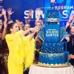 Patrícia Abravanel Instagram - Estamos No Ar celebrando o Ano Novo com o Especial de 60 anos do Programa Silvio Santos ✨️✨️✨️#ProgramaSilvioSantos #HappyNewYear #FelizAnoNovo 📸 @gabrielcardosofoto SBT - Sistema Brasileiro De Televisão