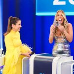 Patrícia Abravanel Instagram - Estamos No Ar celebrando o Ano Novo com o Especial de 60 anos do Programa Silvio Santos ✨️✨️✨️#ProgramaSilvioSantos #HappyNewYear #FelizAnoNovo 📸 @gabrielcardosofoto SBT - Sistema Brasileiro De Televisão