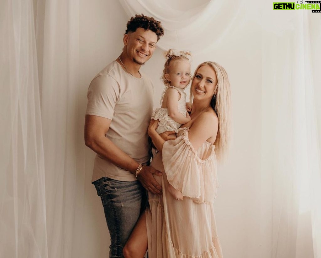 Patrick Mahomes Instagram - Thankful ❤️