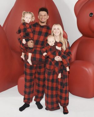 Patrick Mahomes Instagram - The holidays start with @skims.