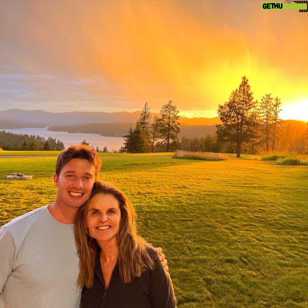 Patrick Schwarzenegger Instagram - Happy birthday @mariashriver I love you to the moon & back ❤️❤️ Los Angeles, California