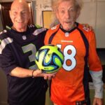 Patrick Stewart Instagram - The original “It’s Football”. ⚽️ Cheering you on, @England! 🏴󠁧󠁢󠁥󠁮󠁧󠁿 @IanMcKellen @davidbeckham @peytonmanning #ThreeLions #WorldCup