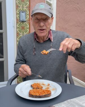 Patrick Stewart Instagram - My signature dish since 1948. 
@nytcooking @clarkbar