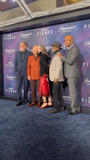 Patrick Stewart Instagram - Ran into some dear old friends in LA last night…#StarTrekPicard