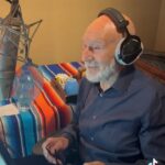 Patrick Stewart Instagram - Without doubt, releasing my memoir #MakingItSo was a highlight of my 2023…not to mention, something I never imagined doing in my life! I’m very grateful to all who chose to read and listen this year. Wishing you a happy new year, and enjoy this look at the process of recording the audiobook. @gallerybooks @simon.audio @simonschusteruk