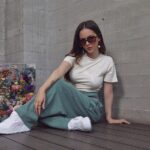 Paty Cantú Instagram - #ForeverFaster x @pumamexico & @coppel I can buy myself 🌺🌼🪻and turn pain into art. 👟 👟 #puma #cantautora #singersongwriter #productora #dramaqueen #patycantu My World