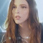 Paty Cantú Instagram - #LoQueNoQuieresSaber ya está disponible en todas las plataformas! Esto lo viví hace tiempo… pero es apenas hoy que me atrevo a compartirlo para hacer catarsis contigo. Contigo, que te cortó por mensaje. Para ti, que no tuvo el valor de dar la cara y que jugó con lo que sentías. Para ese casi algo que te prometió todo y no dejó nada más que preguntas. Escúchala y me dices qué frase fue la que te llegó más O simplemente deja el nombre de quién merece esta canción en los comments de YouTube! Narcisistas, casi algos y 🪳… si, nosotrxs lloramos, pero ahora es hora de que ARDAN. #LQNQS #patyCantu