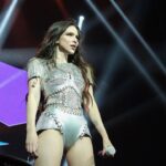 Paty Cantú Instagram - La noche del jueves sonó y resuena para el resto de mis días como una de las mejores noches de mi vida. Quiero verlos TODA la vida! Gracias! Los amo! ♥️🙏🏼 #felizbreakuptour #valiente #soldout #envivo #cantautora #dramaqueen #patycantu 🎭👑 Teatro Metropólitan