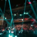 Paty Cantú Instagram - La noche del jueves sonó y resuena para el resto de mis días como una de las mejores noches de mi vida. Quiero verlos TODA la vida! Gracias! Los amo! ♥️🙏🏼 #felizbreakuptour #valiente #soldout #envivo #cantautora #dramaqueen #patycantu 🎭👑 Teatro Metropólitan