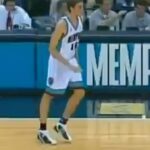 Pau Gasol Instagram - Swipe ➡️ to see a 21-year-old Pau Gasol make his NBA debut for the Grizzlies on this day in 2001 👏🇪🇸