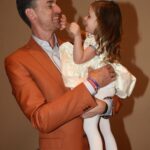 Pau Gasol Instagram - H🏀F The orange jackets needed their own moment 🍊🧡😜 Basketball Hall of Fame