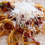 Paula Fernandes Instagram - Domingo é dia de macarronada aqui em casa! Receita super fácil e gostosa! Espero que gostem! Ficou muito bom! ❤️🍝 Home Sweet Home