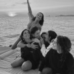Paula Gonu Instagram - 1. esta semana al año con mis amigas es sagrada 2. no soy tan pesada pidiéndoles fotos cómo os pensáis 3. pero sí lo soy haciendo el imbécil 24/7 4. igual que ellas porque somos tontísimas 5. y nos gusta así 6. tontas yendo a cenar 7. y tontas volviendo de comer 8. muy tontas 9. pero mucho 10. y todas de acuerdo en este debate juntas desde hace más de 20 años y espero que para siempre, os quiero niñas🫶🏽 (falta Laia en las fotos porque estuvo malita muchos días)