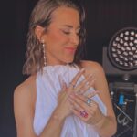 Paula Gonu Instagram - 3 años y 3 veladas han pasado desde que estuve comentando la primera alfombra con mora y rauw (tercera foto)🫶🏽🫶🏽🫶🏽 NOS GUSTA EL LOOK?????