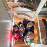 Paulo Coelho Instagram - Saindo pela porta dos fundos com ⁦@FabioPorchat⁩ e duas Cristinas