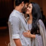 Pavani Reddy Instagram - My everything #pavmir #❤️ @nr_bridal_ @magicmomentsphotography4u @creativesolutions.lk @joyglorious_bridal_jewellery