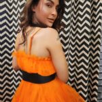 Pavitra Punia Instagram - This " woman " the other day .. Our day today pretty ladies ya all out there on my feed and on this beautiful living universe ✨️ 🧡 Love love love #pavitraapuniya #womensday2024 #love