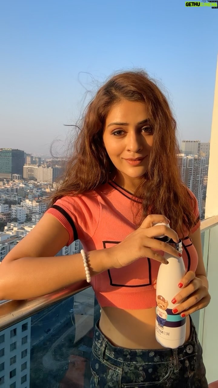 Payal Rajput Instagram - Sorry I can’t hear you over the volume of my hair. 😜 💟 Love your cute lil bottle @hamster_london 🥰