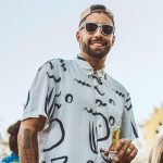 Pedro Scooby Instagram - Um por do sol, uma vibe incrível, com @coronabrasil , memórias se eternizam. Experiência muito maneira ontem! Aguardem que vem mais coisa boa por aí! #Corona Sunsets #Thisisliving *Publi #bebacommoderação