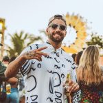 Pedro Scooby Instagram - Dia incrível, de encontros e uma vibe junto com esse pôr do sol que só @coronabrasil sabe proporcionar! E esse só foi o esquenta do está vindo por aí, no segundo semestre.! Já tô querendo mais! #Corona Sunsets #Thisisliving *Publi #bebacommoderação
