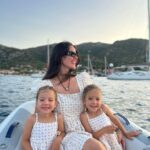 Pelin Akil Instagram - En sola kaydırınca da bi mesaj var sevgiliye @anilaltann … Sadece dördümüz olduğumuzda şükürler olsun ki bi başka güzel oluyor her şey. Minnet minnet minnet. Maşallah sübhanallah derdi anneannecim 🤍 Dualarımdasın hep aklımdasın Selimiye Köyü Marmaris