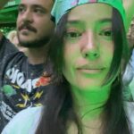 Pelin Akil Instagram - #coldplayamsterdam2023 Like layanların evinin cebinin bereketi artsın inşallah 😂 Styling; @parlaquestyling 😍