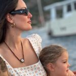 Pelin Akil Instagram - En sola kaydırınca da bi mesaj var sevgiliye @anilaltann … Sadece dördümüz olduğumuzda şükürler olsun ki bi başka güzel oluyor her şey. Minnet minnet minnet. Maşallah sübhanallah derdi anneannecim 🤍 Dualarımdasın hep aklımdasın Selimiye Köyü Marmaris