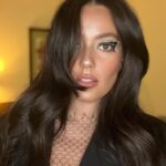 Pelin Akil Instagram - Şimdi Beyonce düşünsün 🐈‍⬛ İyi bayramlar 🍭 Warsaw, Poland