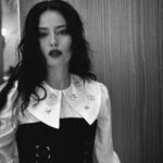 Pelin Akil Instagram - Hepsini siyah beyaz yapmaya gidiyo elim ve zor tutuyorum kendimi? :) Tutmalı mıyım? Siyah beyaz mı? #reklam