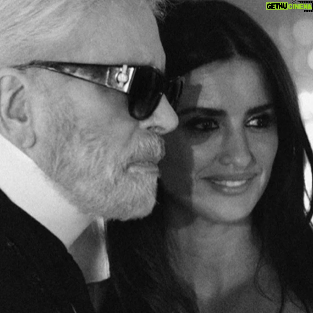 Penélope Cruz Instagram - My dear Karl, I hope you are feeling the love. I know you are.