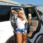 Phaedra Parks Instagram - No matter the weather, tea is always served best when hot. 😘☀️ 📸 @demariyonfutch 💇🏼‍♀️ @kendrasboutique 💇🏼‍♀️ @beetbydrek 🎨 @makeupmadnessbycherry