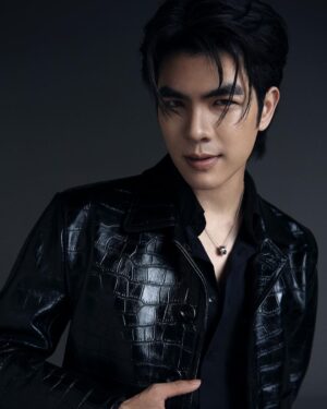 Phakphum Romsaithong Instagram - ,,, I Am Thrilled To Join @Bulgari As Friend Of The House Thailand. ,,,

When I think of Bulgari, the word “Timeless” comes to my mind due to their enduring designs and exquisite craftsmanship. 

I feel honored and grateful to be a part of this family. 

Please stay tuned for magnificent collaborations😊

27/02/24
.
.
#Bulgari 
#BulgariThailand
#BulgariThailandxMile