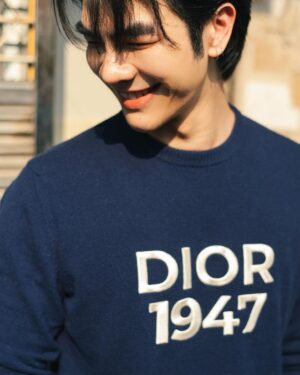 Phakphum Romsaithong Instagram - ,,, ☀️🧧 ,,,

@Dior
.
.
#DiorSpring24