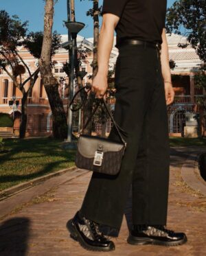 Phakphum Romsaithong Instagram - ,,, Our Favorite Place Only We Know🍂🍃🙃 ,,,

Matching My All Black With @Dior For Spring Mood…
.
.
#DiorSpring24